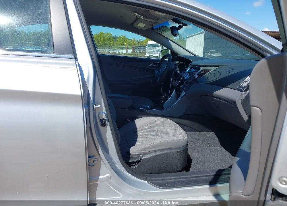 2012 HYUNDAI SONATA GLS VIN: 5NPEB4AC7CH454690