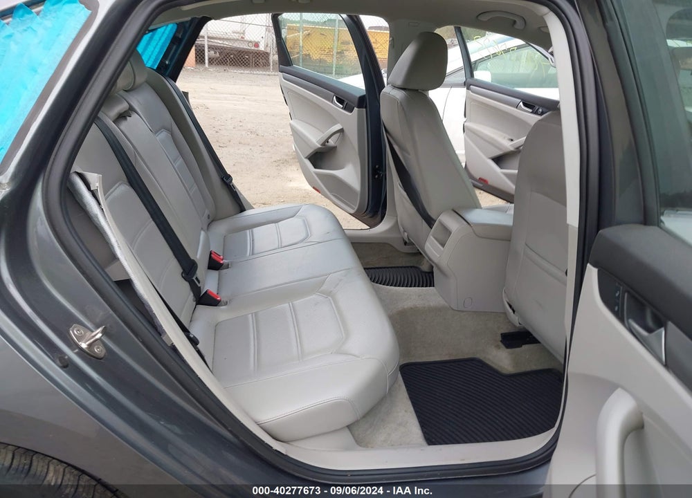 2015 VOLKSWAGEN PASSAT 1.8T LIMITED EDITION VIN: 1VWAT7A33FC116617