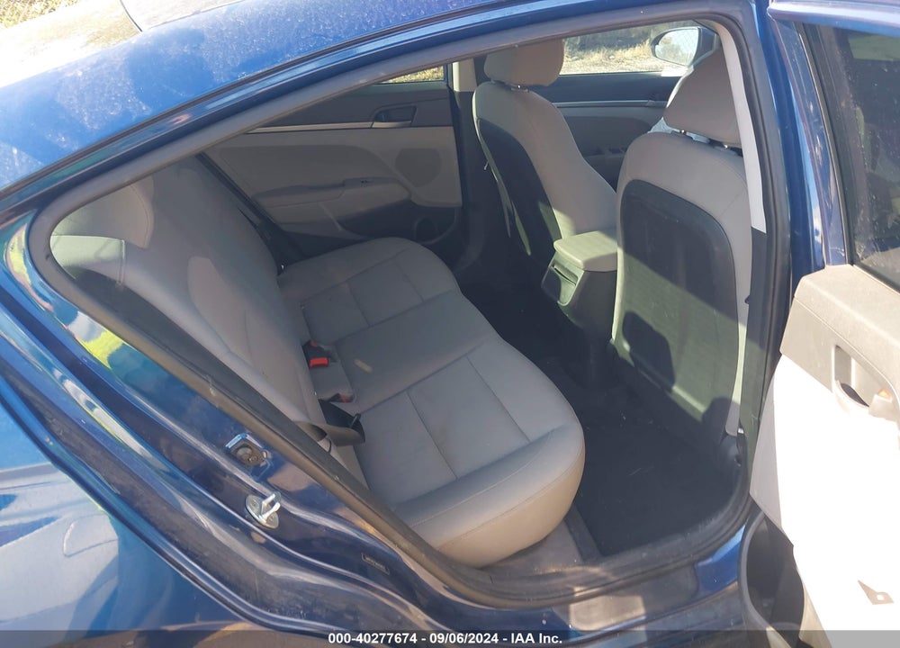 2017 HYUNDAI ELANTRA SE VIN: 5NPD74LF5HH150575