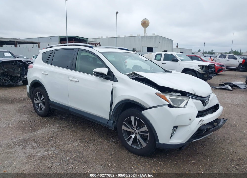2016 TOYOTA RAV4 XLE VIN: JTMRFREV7GJ092369