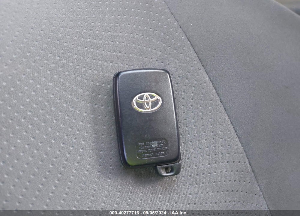 2010 TOYOTA PRIUS III VIN: JTDKN3DU4A0191707