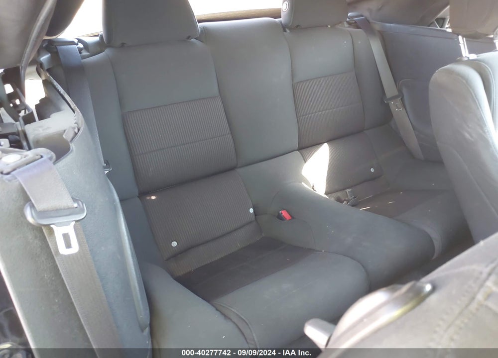 2014 FORD MUSTANG V6 VIN: 1ZVBP8EM0E5302149