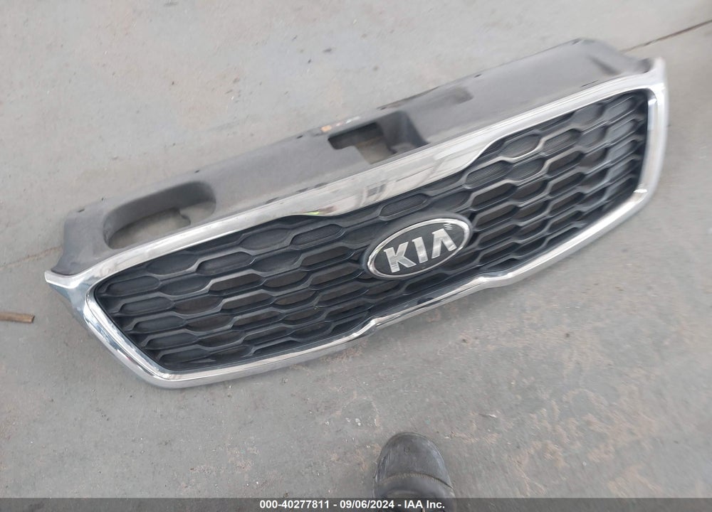 2019 KIA SORENTO 3.3L LX VIN: 5XYPG4A52KG510987