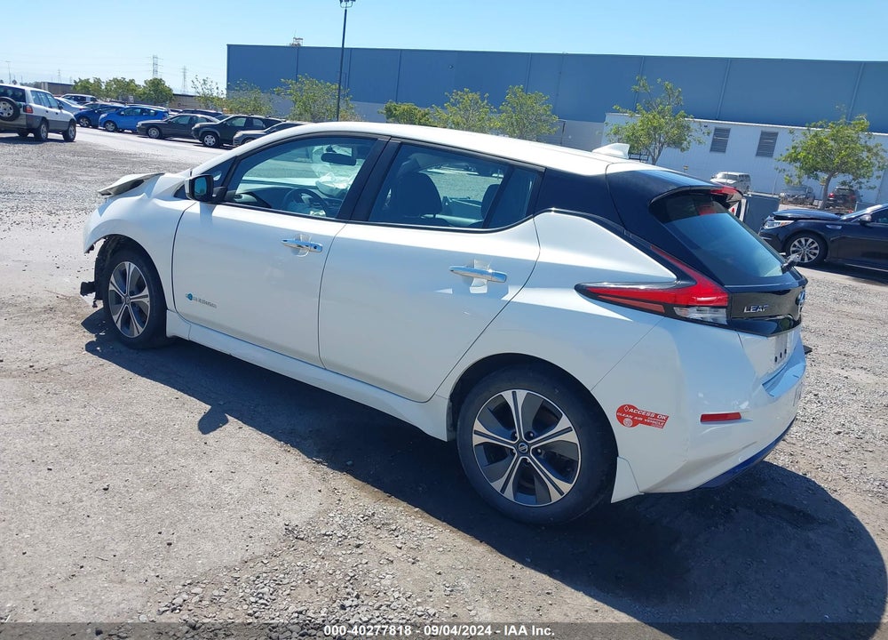 2018 NISSAN LEAF SV VIN: 1N4AZ1CP3JC309704