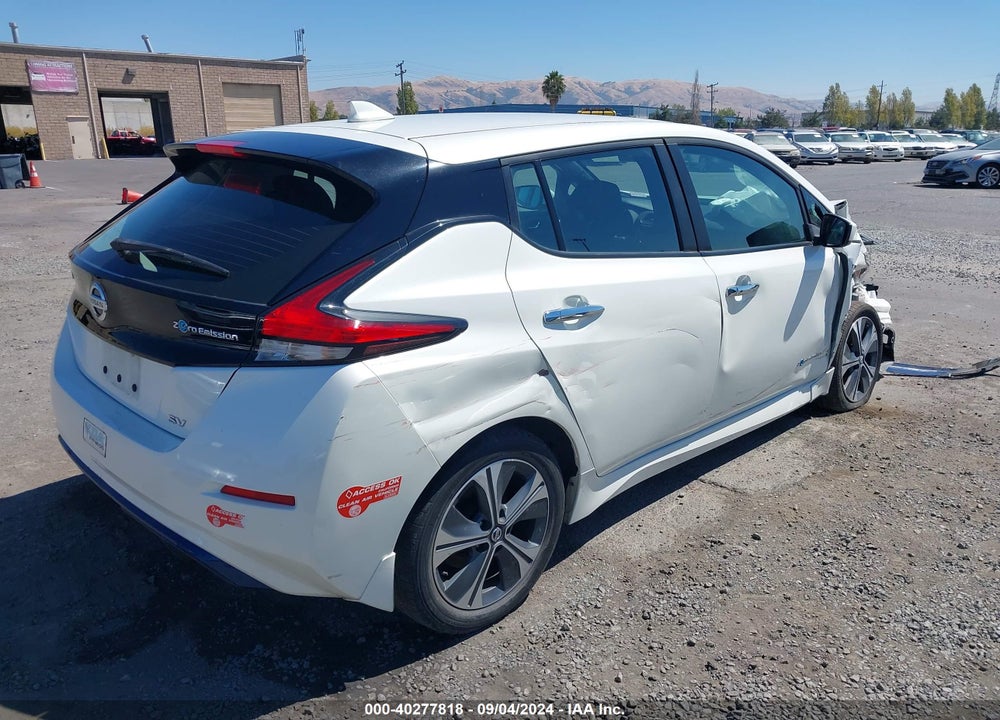 2018 NISSAN LEAF SV VIN: 1N4AZ1CP3JC309704