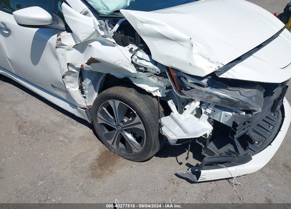 2018 NISSAN LEAF SV VIN: 1N4AZ1CP3JC309704