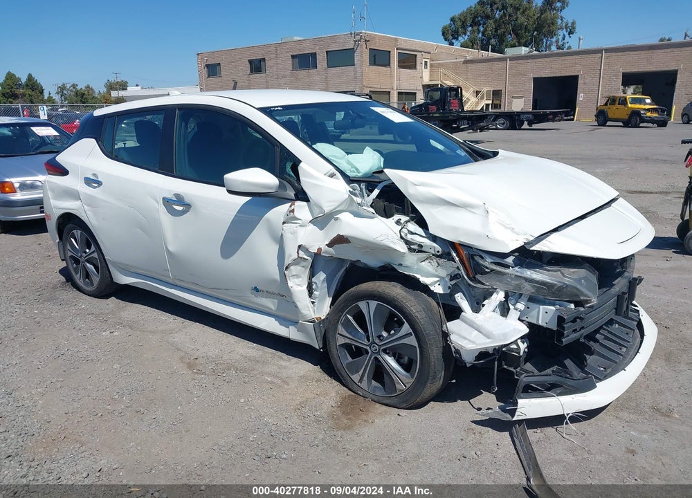 2018 NISSAN LEAF SV VIN: 1N4AZ1CP3JC309704