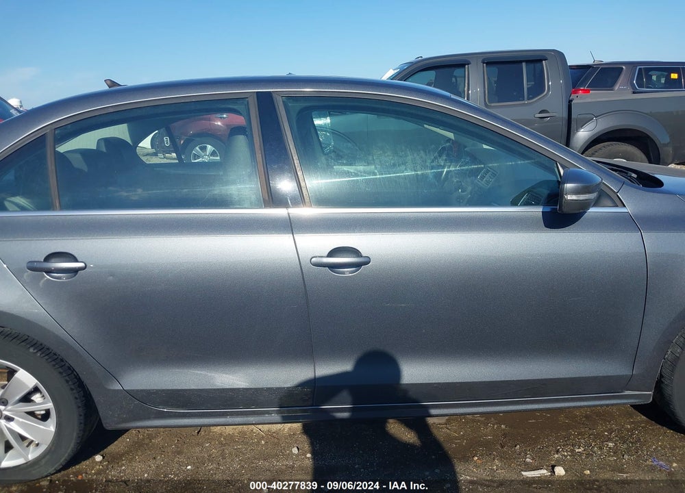 2015 VOLKSWAGEN JETTA 1.8T SE VIN: 3VWD07AJXFM316199