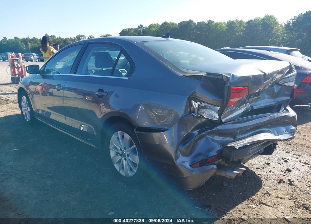 2015 VOLKSWAGEN JETTA 1.8T SE VIN: 3VWD07AJXFM316199