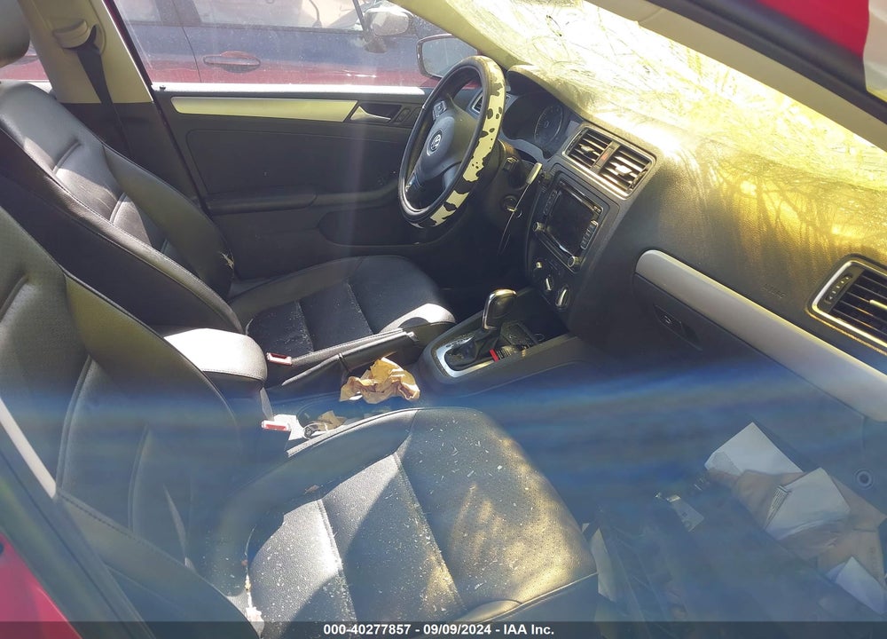 2013 VOLKSWAGEN JETTA 2.5L SE VIN: 3VWDP7AJ3DM289081