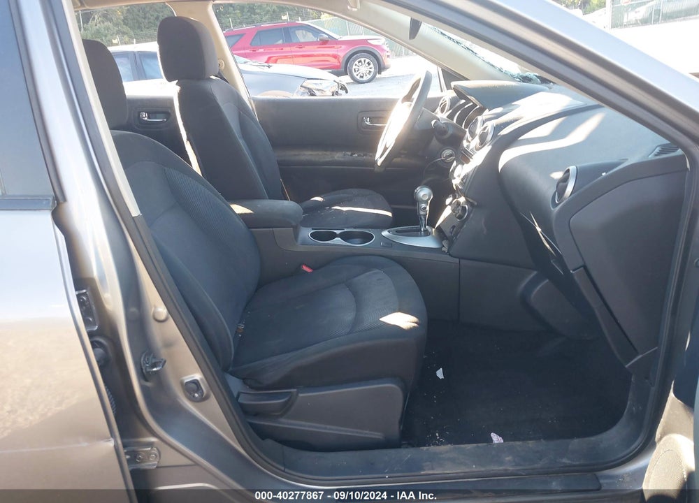 2013 NISSAN ROGUE S VIN: JN8AS5MVXDW661544