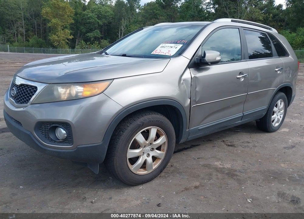 2011 KIA SORENTO LX VIN: 5XYKT3A18BG114947