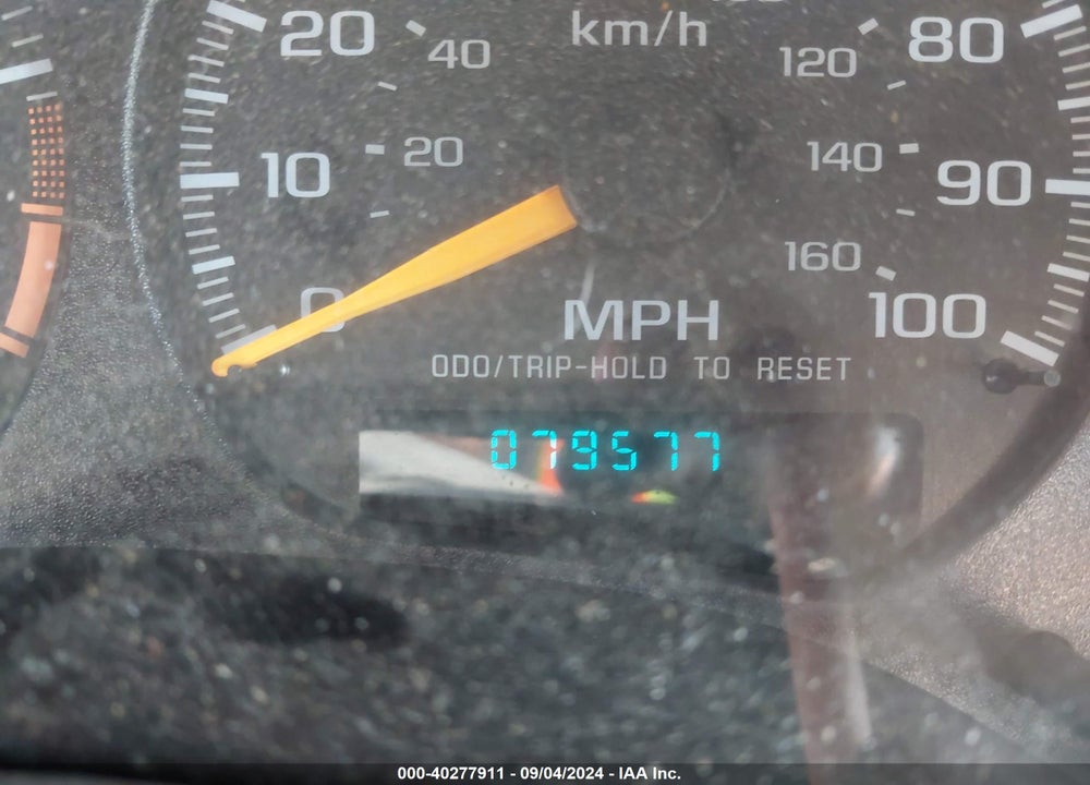 1998 CHEVROLET BLAZER LS VIN: 1GNDT13W6WK154571