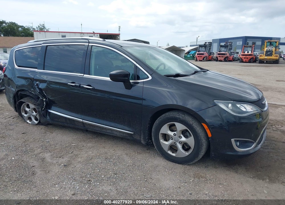 2017 CHRYSLER PACIFICA TOURING L PLUS VIN: 2C4RC1EG7HR839560