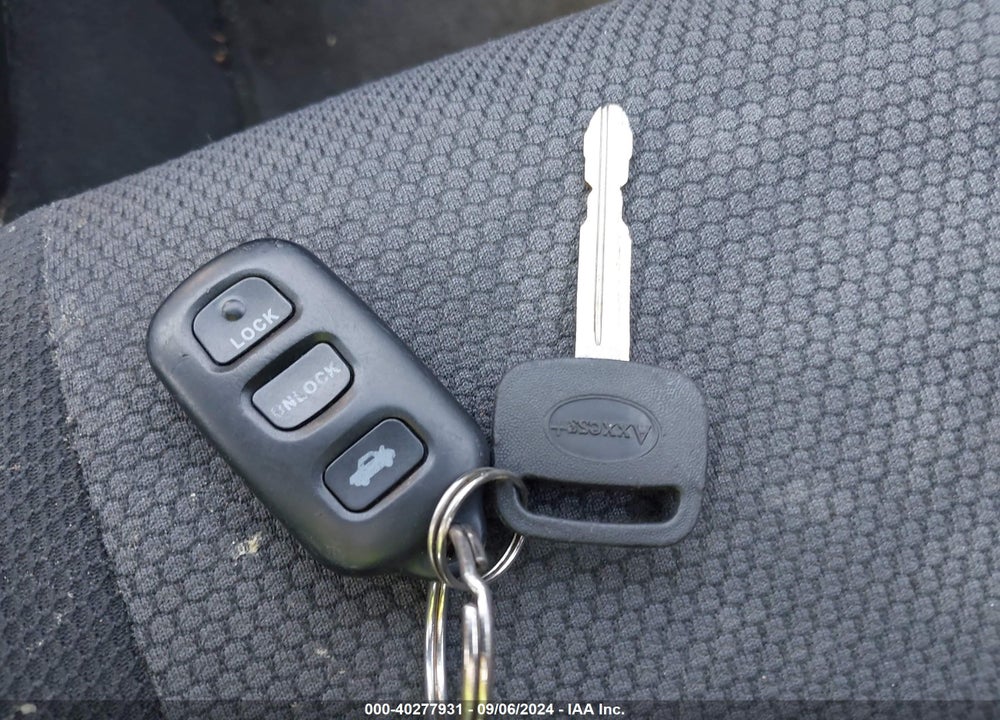 2007 PONTIAC VIBE VIN: 5Y2SL65877Z421107