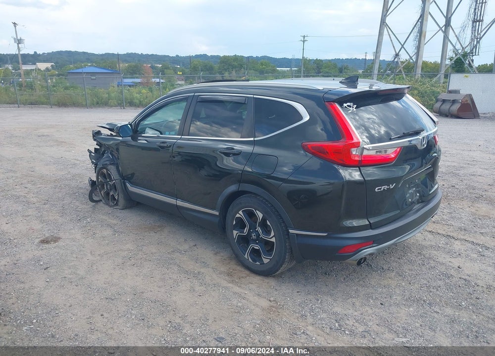2018 HONDA CR-V TOURING VIN: 7FARW2H98JE002106