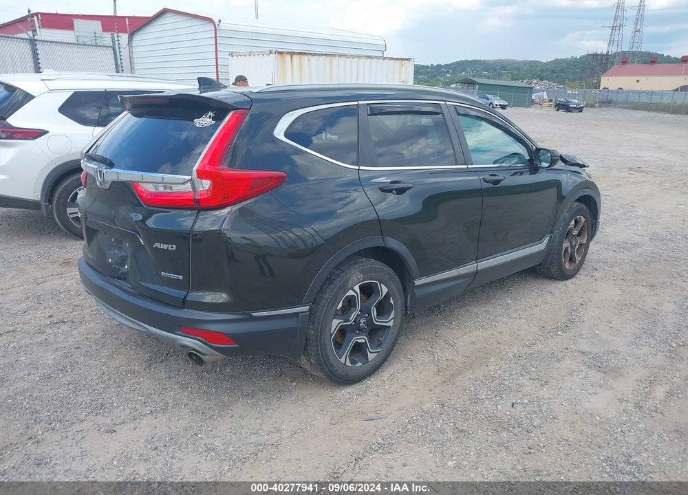 2018 HONDA CR-V TOURING VIN: 7FARW2H98JE002106