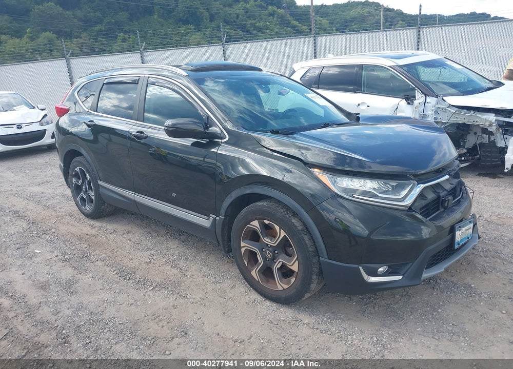 2018 HONDA CR-V TOURING VIN: 7FARW2H98JE002106