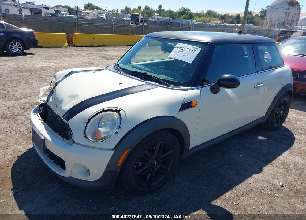 2012 MINI COOPER VIN: WMWSU3C57CT541813