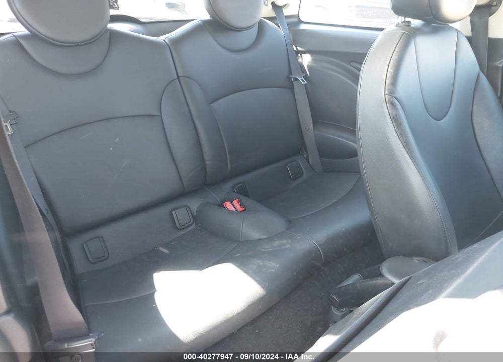 2012 MINI COOPER VIN: WMWSU3C57CT541813