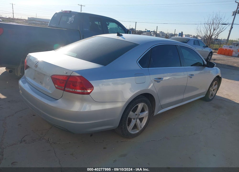 2012 VOLKSWAGEN PASSAT 2.5L SE VIN: 1VWBH7A35CC011868