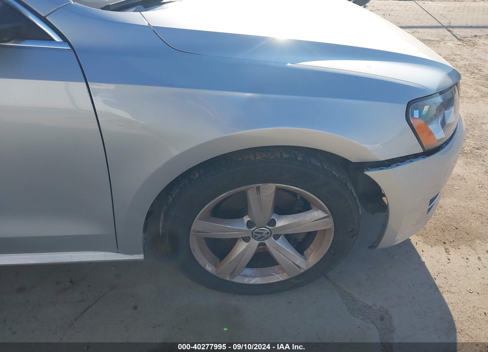 2012 VOLKSWAGEN PASSAT 2.5L SE VIN: 1VWBH7A35CC011868