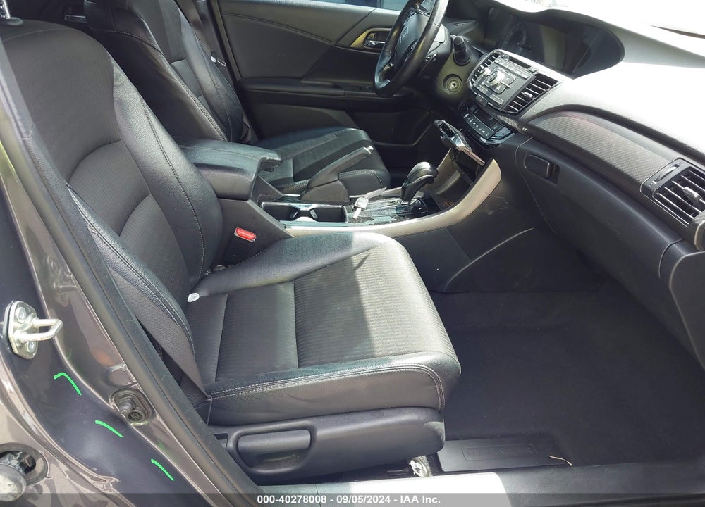 2017 HONDA ACCORD SPORT VIN: 1HGCR2F50HA209019