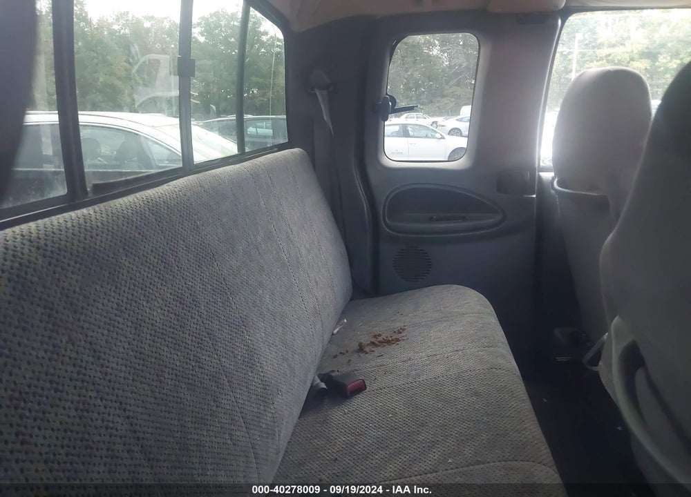 1999 DODGE RAM 2500 ST VIN: 1B7KF2366XJ651852