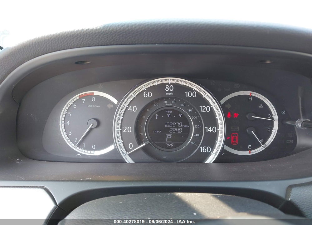 2015 HONDA ACCORD VIN: 1HGCR2F39FA122859