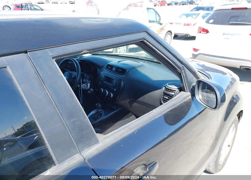 2015 KIA SOUL VIN: KNDJN2A25F7782037