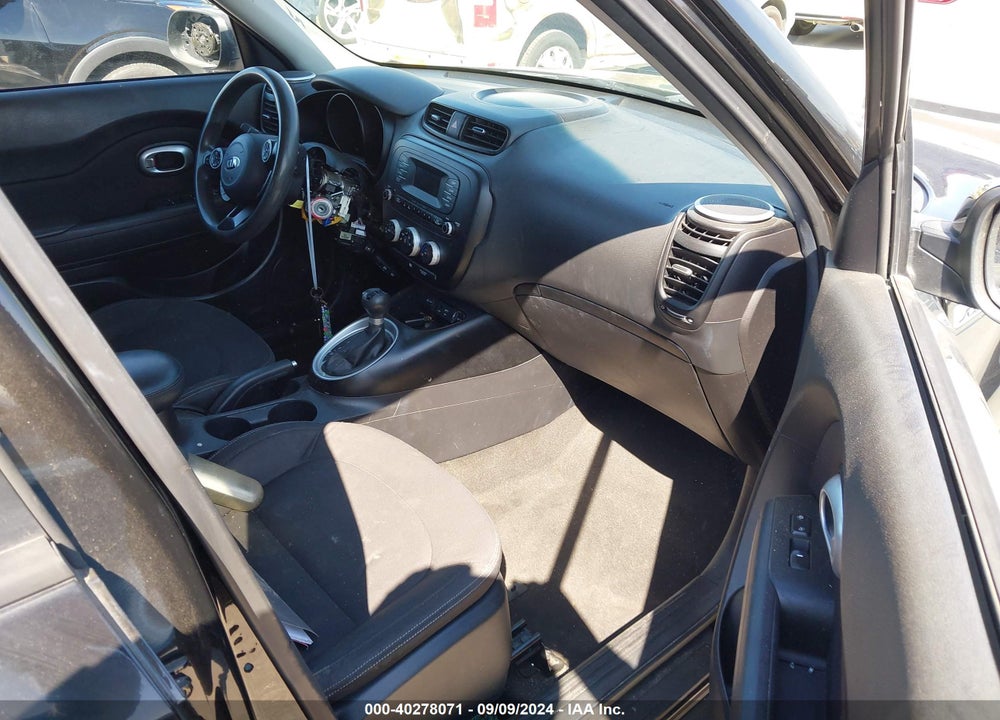 2015 KIA SOUL VIN: KNDJN2A25F7782037