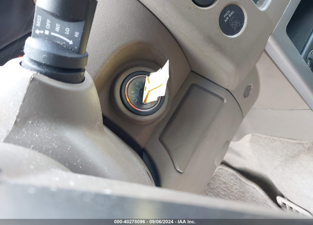 2007 NISSAN PATHFINDER SE VIN: 5N1AR18W67C607890