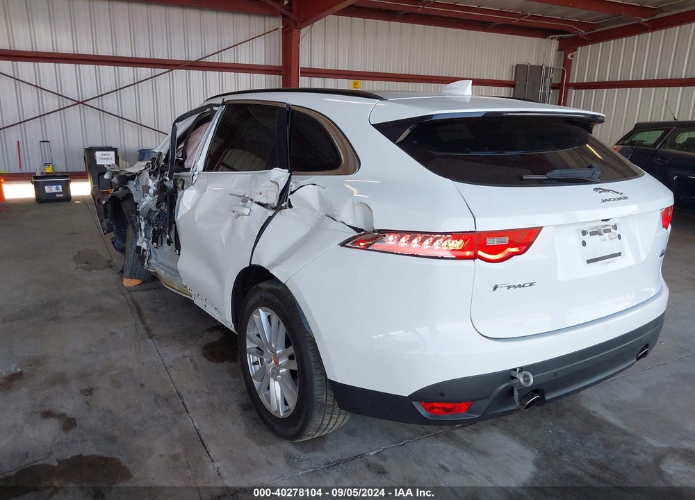 2018 JAGUAR F-PACE 25T PRESTIGE VIN: SADCK2FX7JA350278