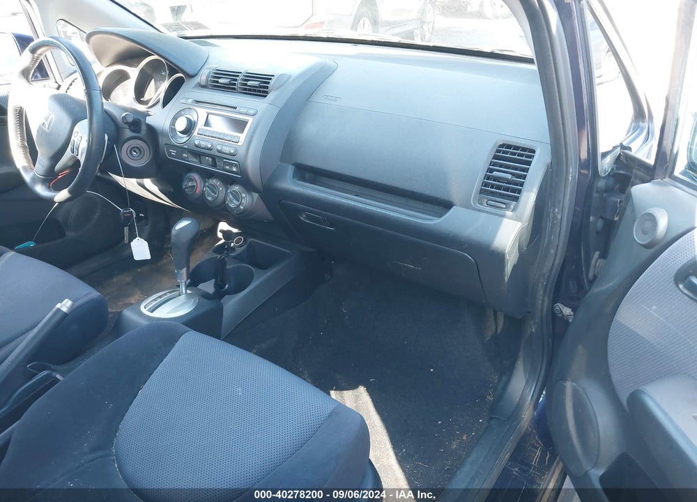 2008 HONDA FIT SPORT VIN: JHMGD38618S050837