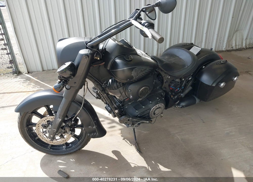 2018 INDIAN MOTORCYCLE CO. SPRINGFIELD DARK HORSE VIN: 56KTHDAA3J3361561