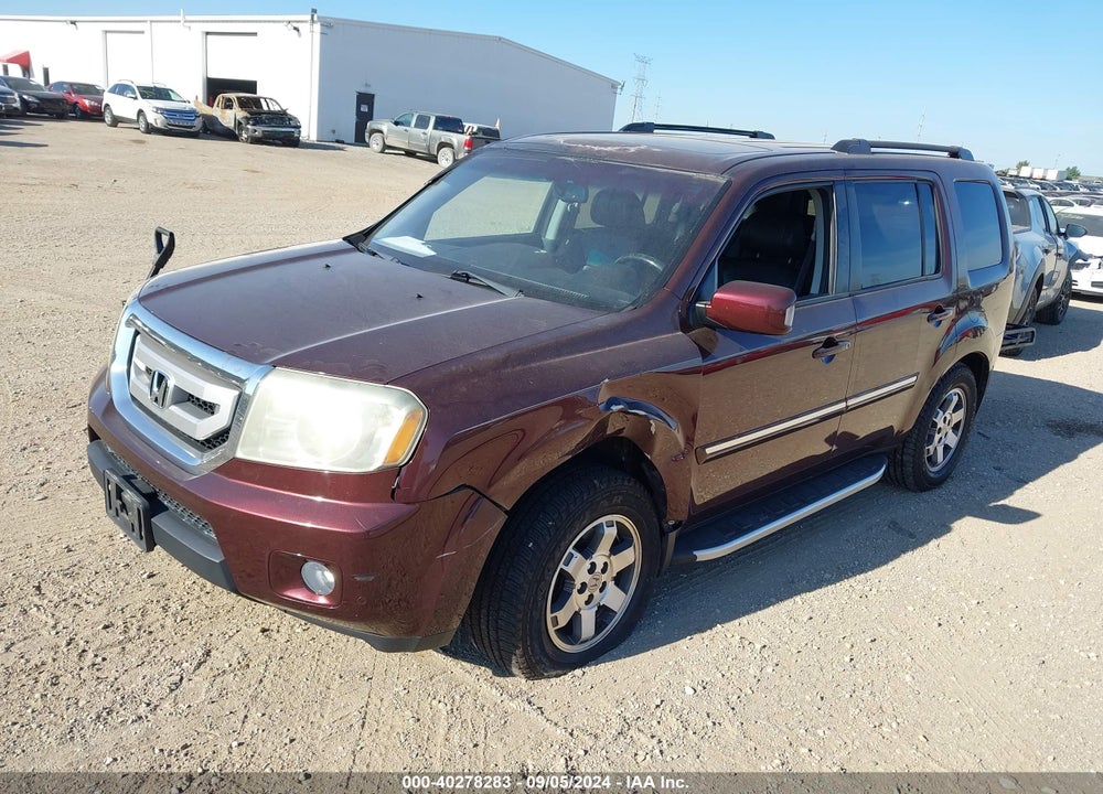 2011 HONDA PILOT TOURING VIN: 5FNYF4H93BB019013