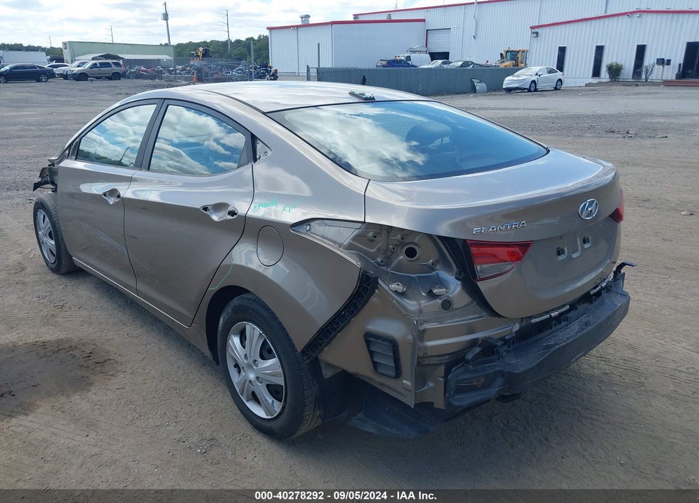2016 HYUNDAI ELANTRA SE VIN: 5NPDH4AE2GH675325