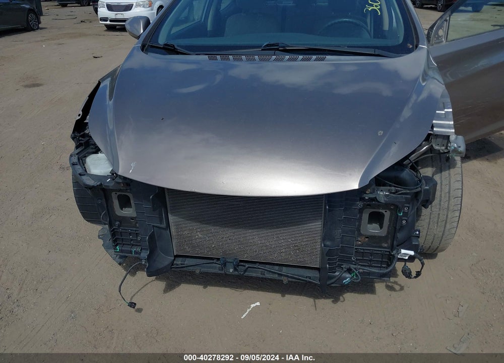 2016 HYUNDAI ELANTRA SE VIN: 5NPDH4AE2GH675325