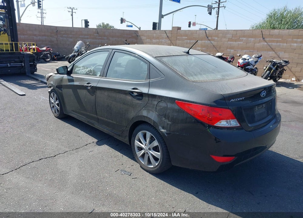 2013 HYUNDAI ACCENT GLS VIN: KMHCU4AE2DU378009
