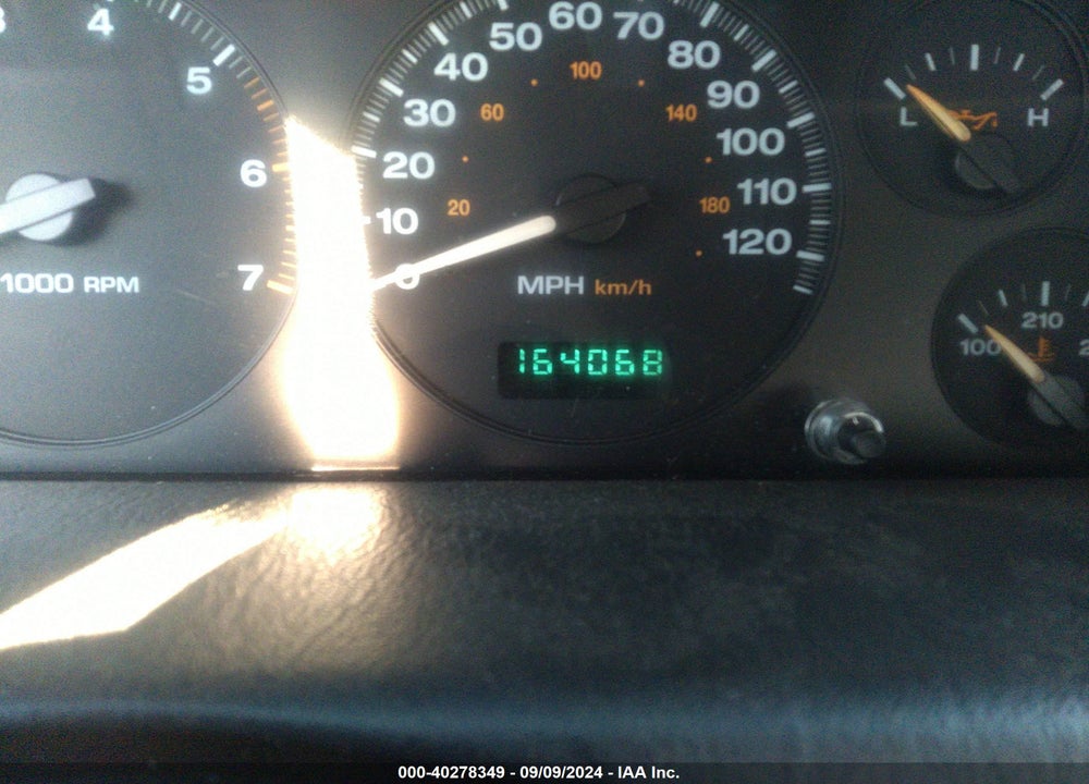 2004 JEEP GRAND CHEROKEE LAREDO VIN: 1J4GW48N84C332951