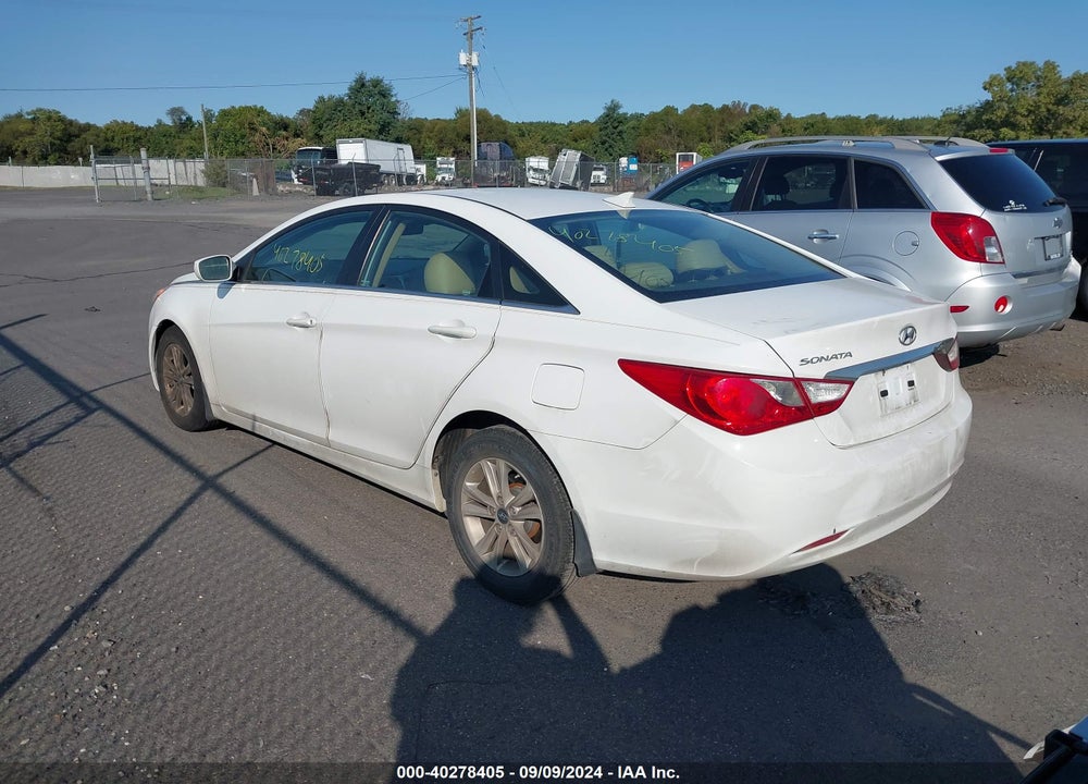 2013 HYUNDAI SONATA GLS VIN: 5NPEB4AC7DH535481
