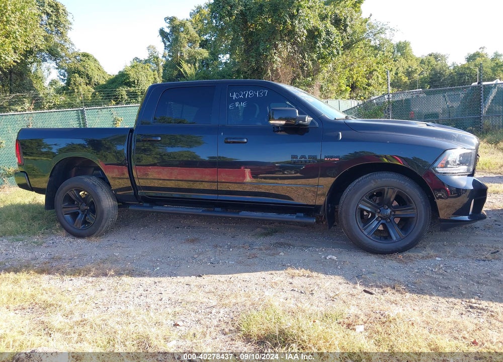 2017 RAM 1500 VIN: 1C6RR7MT4HS728261