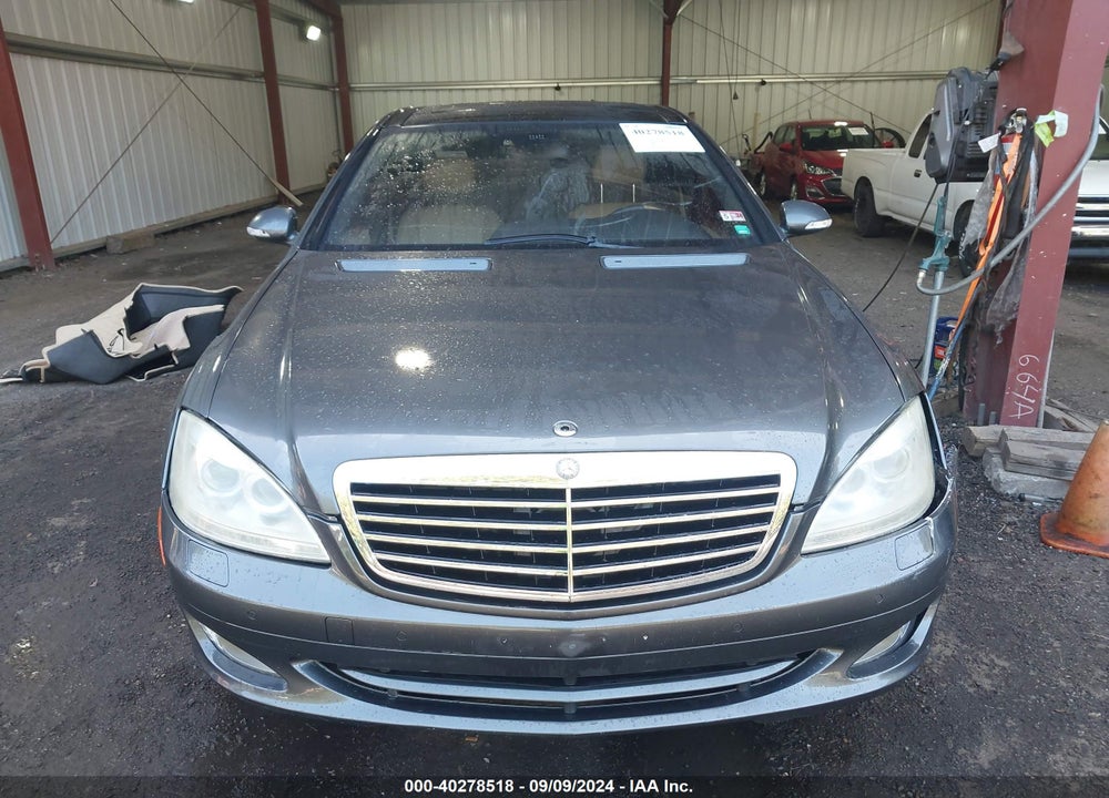 2007 MERCEDES-BENZ S 550 VIN: WDDNG71X47A053400