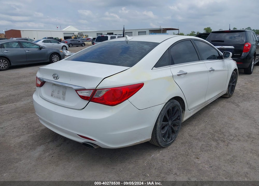2011 HYUNDAI SONATA VIN: 5NPEC4AC2BH174090