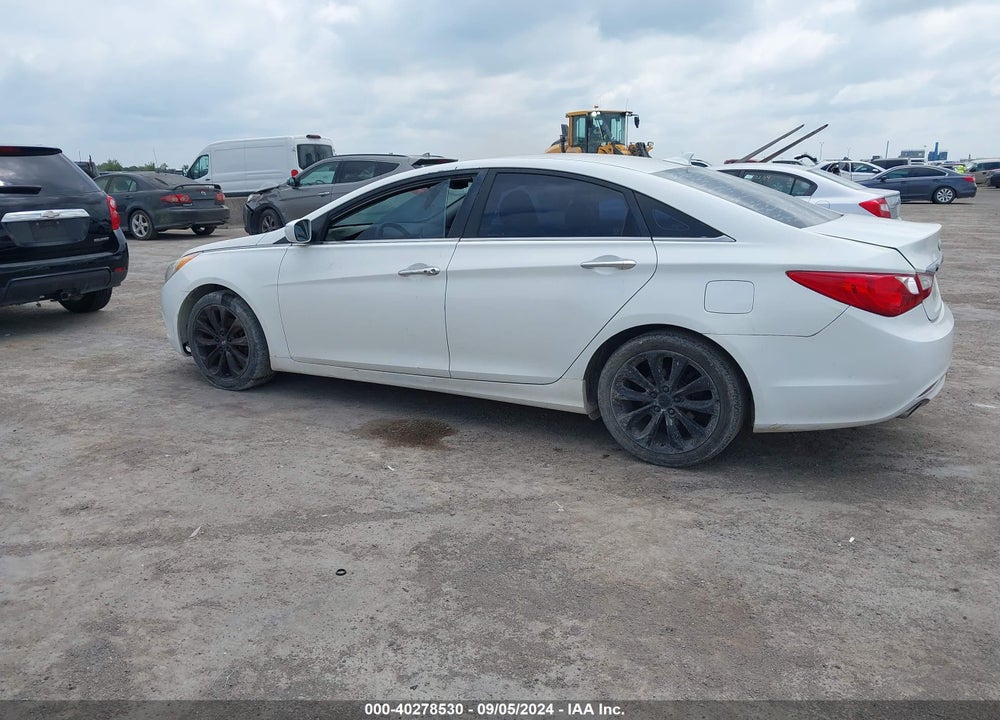 2011 HYUNDAI SONATA VIN: 5NPEC4AC2BH174090