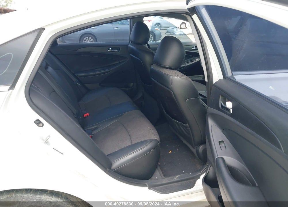 2011 HYUNDAI SONATA VIN: 5NPEC4AC2BH174090