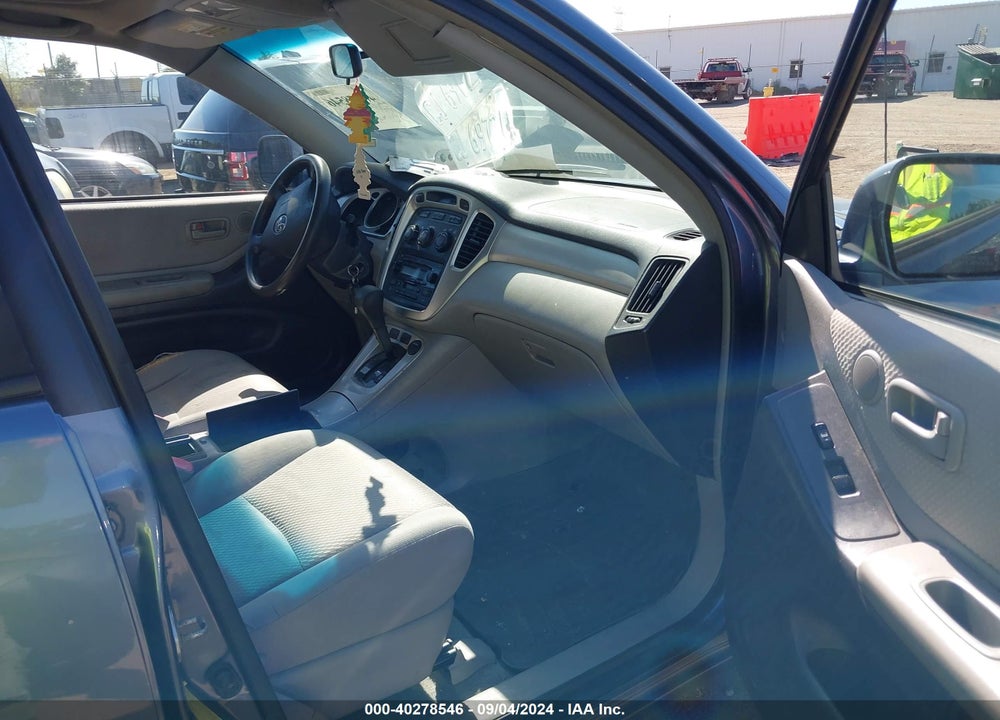 2005 TOYOTA HIGHLANDER V6 VIN: JTEEP21A750122765