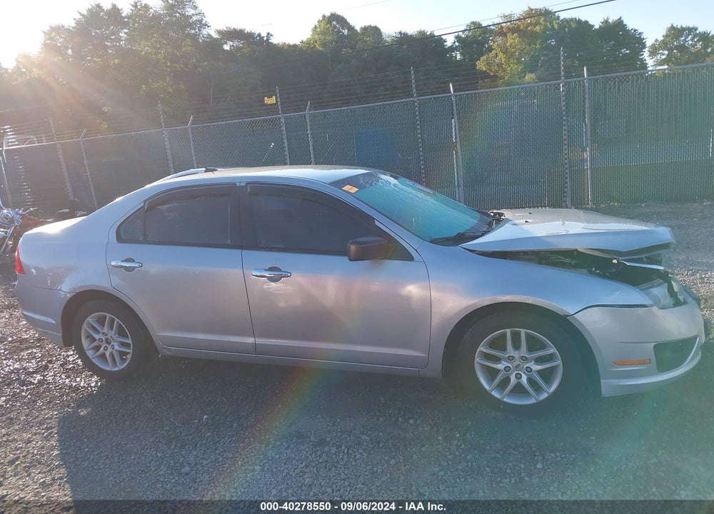 2010 FORD FUSION S VIN: 3FAHP0GAXAR430137