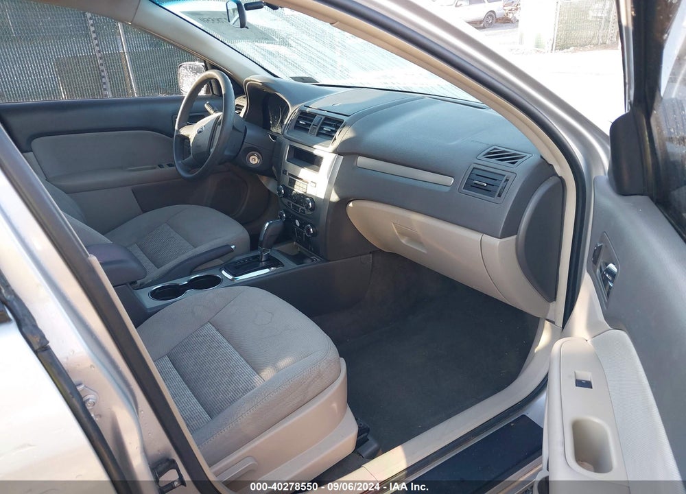 2010 FORD FUSION S VIN: 3FAHP0GAXAR430137