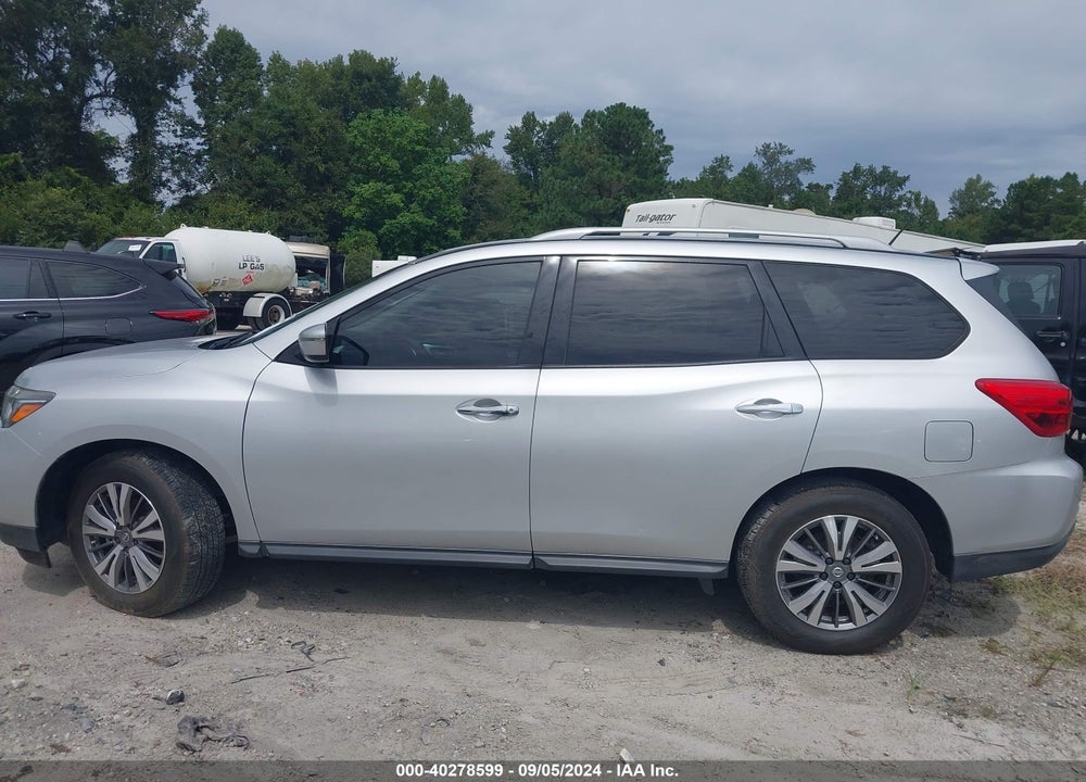 2018 NISSAN PATHFINDER SV VIN: 5N1DR2MN6JC622400